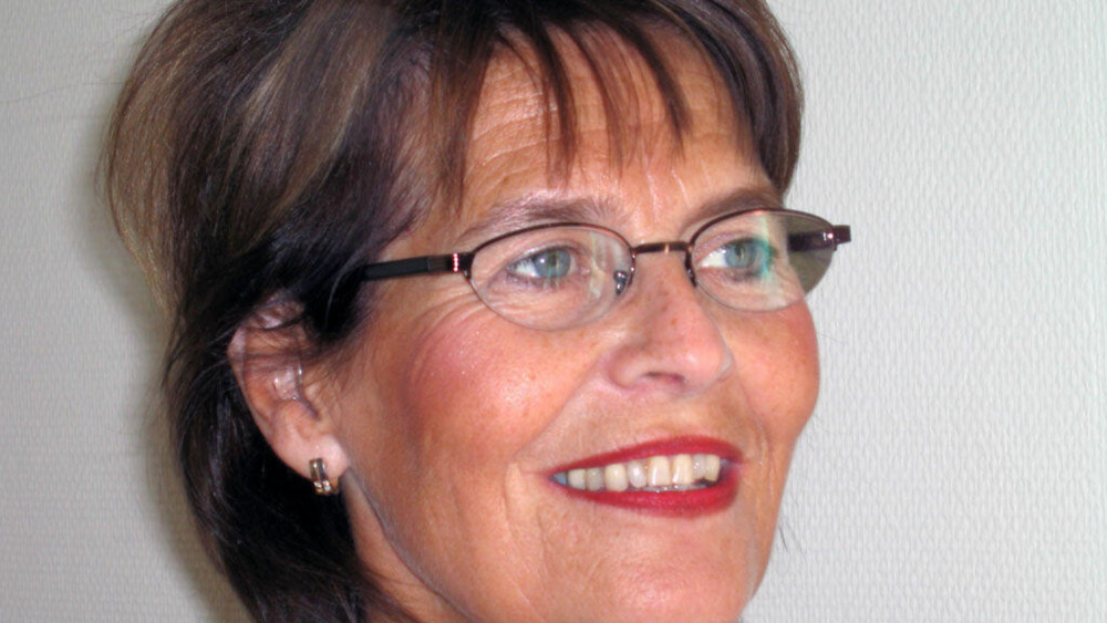 - Kvinner liker å se menn ta i et tak, særlig med snømåking eller hogst, sier samlivsekspert Solveig Vennesland. - Kvinner liker å se menn ta i et tak, særlig med snømåking eller hogst, sier samlivsekspert Solveig Vennesland.