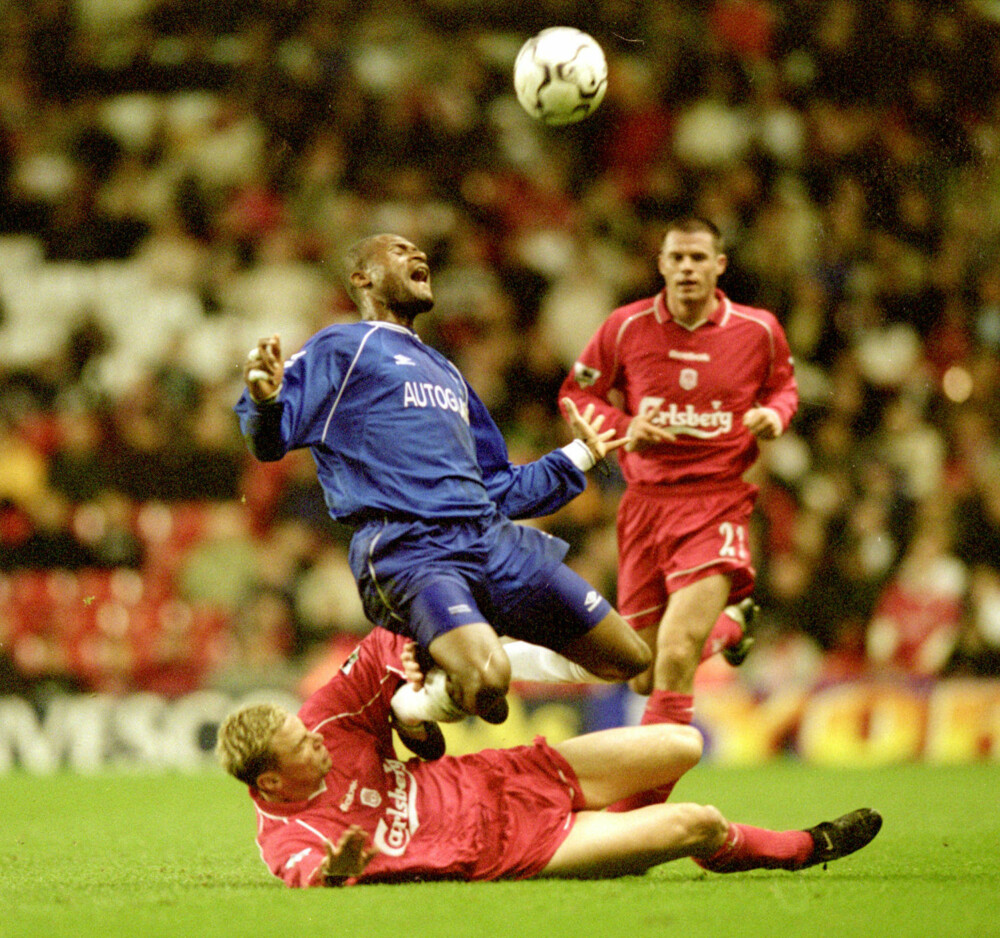 <b>GODT BETALT:</b> Winston Bogarde (i blå drakt) fikk helt spinnvilt mye betalt i 2000 da han signerte for Chelsea. <b>GODT BETALT:</b> Winston Bogarde (i blå drakt) fikk helt spinnvilt mye betalt i 2000 da han signerte for Chelsea.