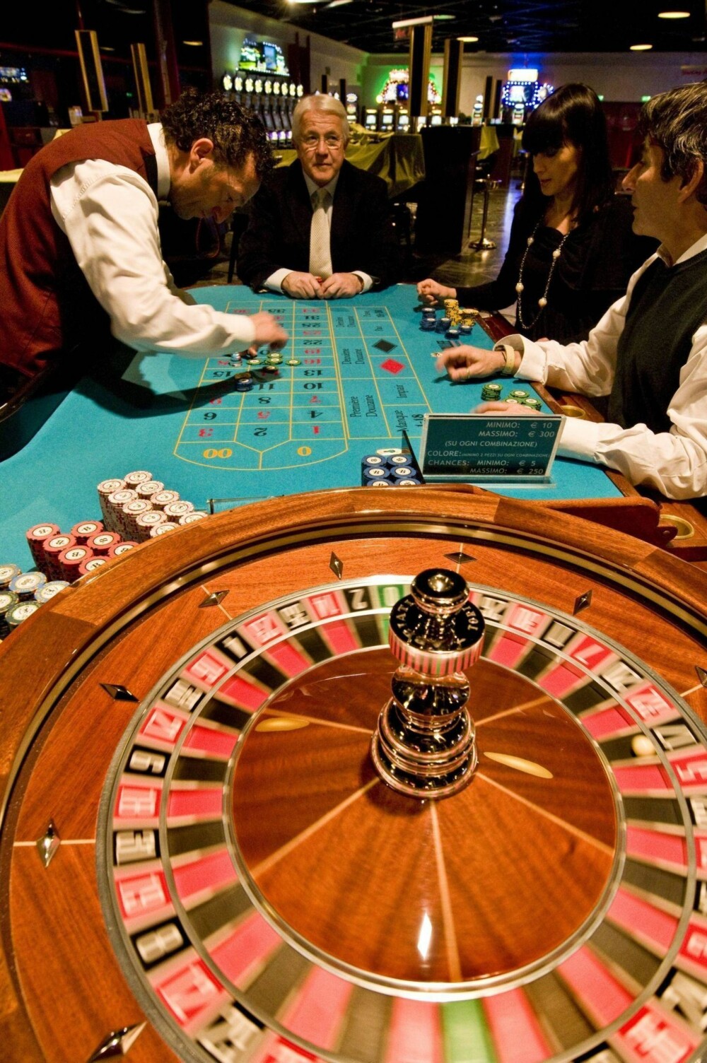 FLAKS: Stein Smith sier han har vunnet mye, men også tapt store summer på casino. En gang flaksen kom var da han spilte roulette på en skiferie i Østerriket. FLAKS: Stein Smith sier han har vunnet mye, men også tapt store summer på casino. En gang flaksen kom var da han spilte roulette på en skiferie i Østerriket.