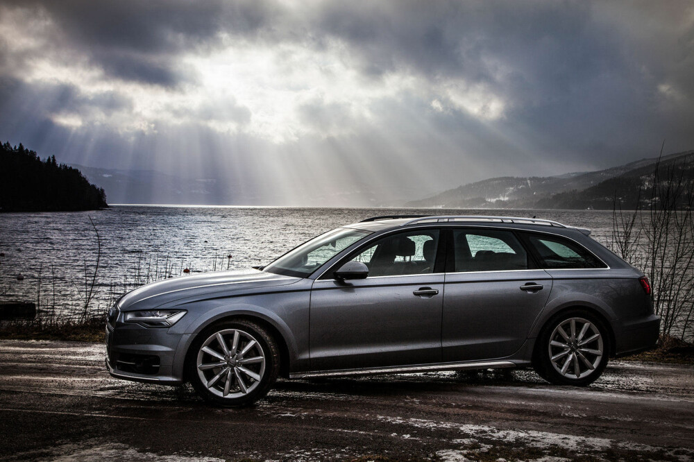 A6 Allroad har i grunn alt det som en typisk familiebil bør ha. A6 Allroad har i grunn alt det som en typisk familiebil bør ha.
