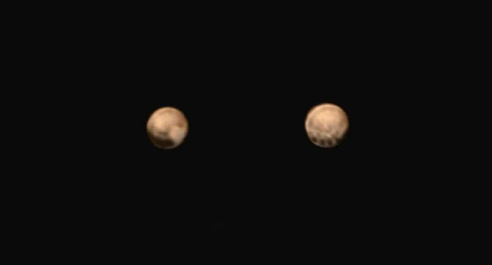 MYSTISK: En serie like store mørke flekker er oppdaget langs ekvator av dvergplaneten Pluto. Avstanden mellom flekkene er også lik. MYSTISK: En serie like store mørke flekker er oppdaget langs ekvator av dvergplaneten Pluto. Avstanden mellom flekkene er også lik.