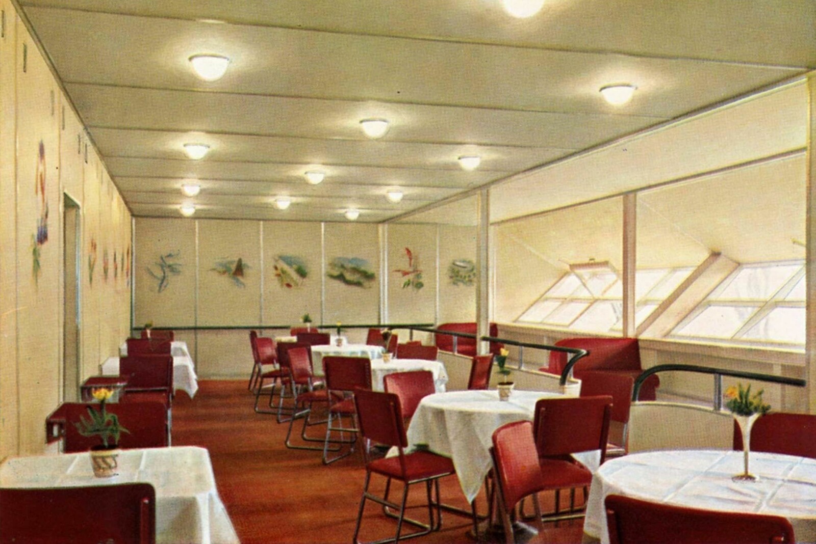 <b>FLYGENDE HOTELL:</b> Livet ombord i luftskipet Hindenburg, var som på et luksushotell. <b>FLYGENDE HOTELL:</b> Livet ombord i luftskipet Hindenburg, var som på et luksushotell.