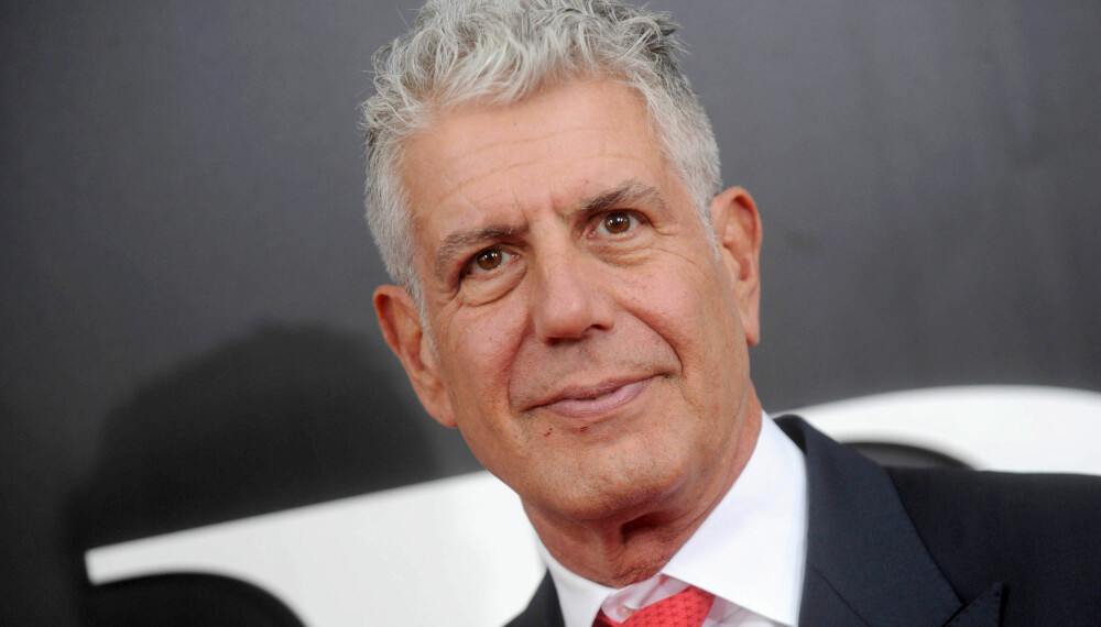 Anthony Bourdain er skeptisk til å spise fisk på restauranter på mandager, med mindre fisk er restaurantens spesialitet. Anthony Bourdain er skeptisk til å spise fisk på restauranter på mandager, med mindre fisk er restaurantens spesialitet.