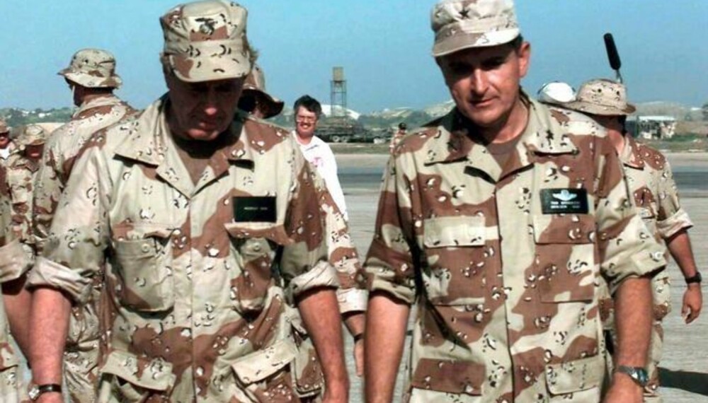 George Bush (til venstre) var presidenten som besluttet å sende amerikanske tropper til Somalia. George Bush (til venstre) var presidenten som besluttet å sende amerikanske tropper til Somalia.