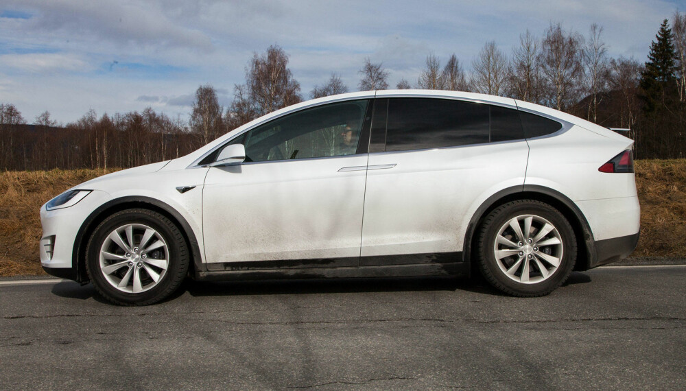 <b>TESLA MODEL X:</b> 1234 Model X fikk nye skilt i september 2018, og ble med det Norges mest populære elbil denne måneden. <b>TESLA MODEL X:</b> 1234 Model X fikk nye skilt i september 2018, og ble med det Norges mest populære elbil denne måneden.