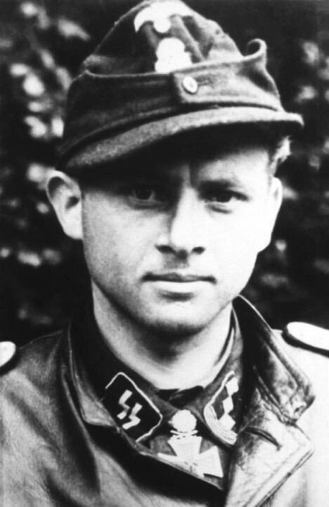TYSK HELT: Michael Wittmann var Nazi-Tysklands beste Tiger-fører. Han ble hedret med Jernkorsets ridderkors for innsatsen. TYSK HELT: Michael Wittmann var Nazi-Tysklands beste Tiger-fører. Han ble hedret med Jernkorsets ridderkors for innsatsen.