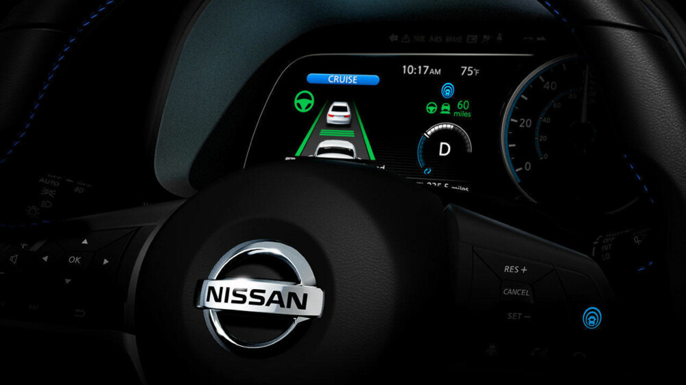 AVDUKES I SEPTEMBER: Nye Nissan Leaf skal avdukes i september. Foreløpig har vi bare sett detaljbilder av bilen, som dette av dashbordet og rattet. AVDUKES I SEPTEMBER: Nye Nissan Leaf skal avdukes i september. Foreløpig har vi bare sett detaljbilder av bilen, som dette av dashbordet og rattet.