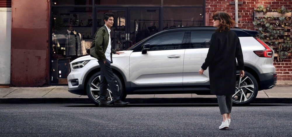 Volvo er blant dem som tilbyr kundene å abonnere på biler, det er en viktig strategi ved lanseringen av deres nye kompakt-SUV XC40. Volvo er blant dem som tilbyr kundene å abonnere på biler, det er en viktig strategi ved lanseringen av deres nye kompakt-SUV XC40.