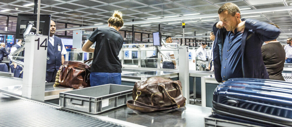 STRENGERE KONTROLL: Fra 26. oktober 2017 strammes reglene inn for passasjerer som skal reise inn til eller over USA, også ved norske flyplasser. Bildet er fra Frankfurt internasjonale lufthavn. STRENGERE KONTROLL: Fra 26. oktober 2017 strammes reglene inn for passasjerer som skal reise inn til eller over USA, også ved norske flyplasser. Bildet er fra Frankfurt internasjonale lufthavn.