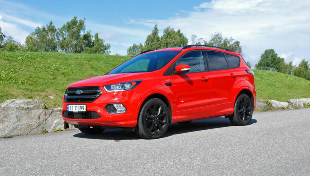 Dagens Ford Kuga er ingen storselger i Norge. Her er den i tøff ST Line-utgave. Dagens Ford Kuga er ingen storselger i Norge. Her er den i tøff ST Line-utgave.