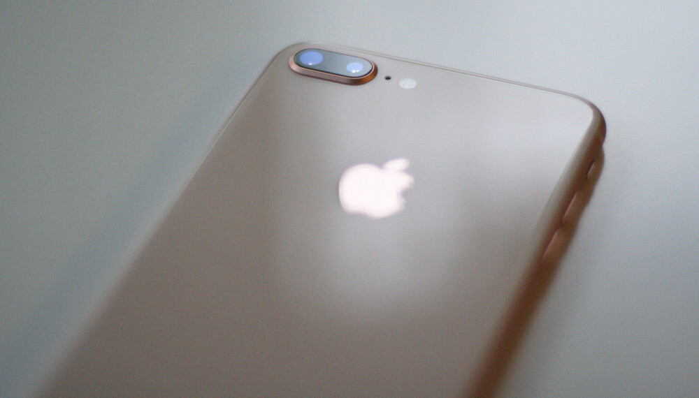KONGE KAMERA: En iPhone med to linser utgjør et svært habilt kamera jeg har med meg overalt. Det har en verdi en ikke kan kimse av. KONGE KAMERA: En iPhone med to linser utgjør et svært habilt kamera jeg har med meg overalt. Det har en verdi en ikke kan kimse av.