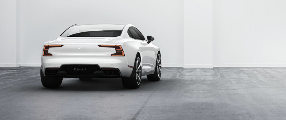 POLESTAR 1: Den nyslåtte bilprodusenten Polestar har annonsert Polestar 1, en ladbar hybrid med en startpris på rundt 1,2 millioner kroner. Samtidig annonserer de Polestar 2 - en helelektrisk bil som skal konkurrere direkte med Tesla Model 3. POLESTAR 1: Den nyslåtte bilprodusenten Polestar har annonsert Polestar 1, en ladbar hybrid med en startpris på rundt 1,2 millioner kroner. Samtidig annonserer de Polestar 2 - en helelektrisk bil som skal konkurrere direkte med Tesla Model 3.