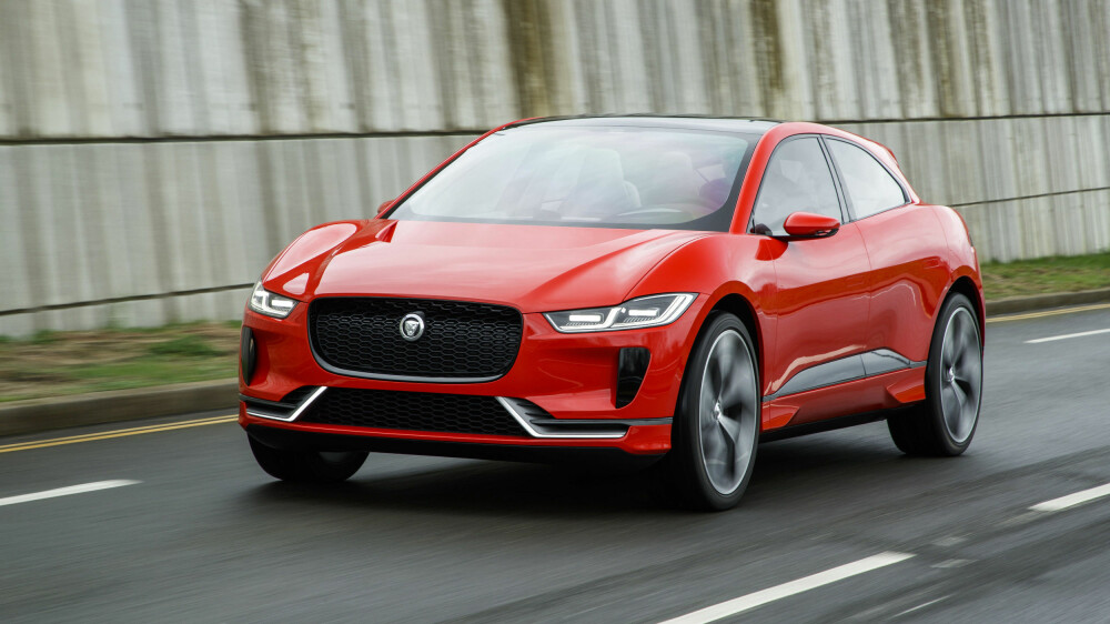 Jaguar er tidlig ute med elektrisk SUV. Deres nye I-Pace debuterer i mars neste år. Jaguar er tidlig ute med elektrisk SUV. Deres nye I-Pace debuterer i mars neste år.