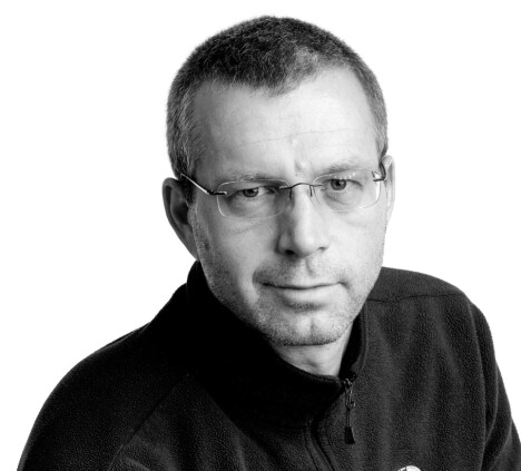 ØYVIND JAKOBSEN, bor i Oslo, husstanden har fem medlemmer, kjører bil i stedet for å fly. ØYVIND JAKOBSEN, bor i Oslo, husstanden har fem medlemmer, kjører bil i stedet for å fly.
