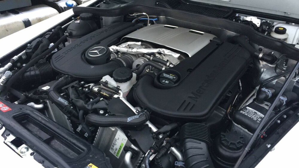 V8: Motoren er en 4,0-liters V8 biturbo med 422 hk. V8: Motoren er en 4,0-liters V8 biturbo med 422 hk.