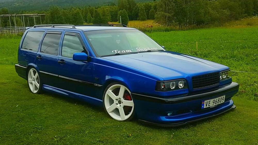 Slik ser Volvoen til Ida ut nå - etter en rekke uhell. Slik ser Volvoen til Ida ut nå - etter en rekke uhell.