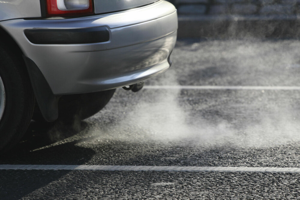 FALLER FORT: Dieselsalget i Norge faller i høyt tempo. I mars hadde bare 16 prosent av alle nye personbiler dieselmotor under panseret. FALLER FORT: Dieselsalget i Norge faller i høyt tempo. I mars hadde bare 16 prosent av alle nye personbiler dieselmotor under panseret.