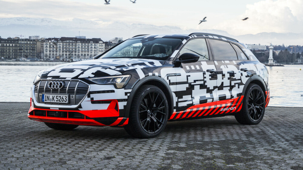 Audi e-tron prototype i Genève. Audi e-tron prototype i Genève.