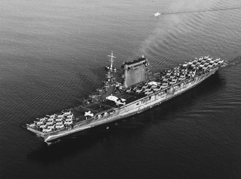 USS Lexington fotografert 14. oktober 1941 på vei ut fra San Diego i California. USS Lexington fotografert 14. oktober 1941 på vei ut fra San Diego i California.