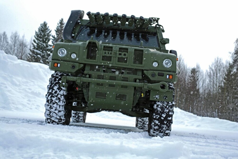 Iveco LMV (light multirole vehicle) startet utviklingen i 1999 og produksjonen startet i 2004. Iveco LMV (light multirole vehicle) startet utviklingen i 1999 og produksjonen startet i 2004.