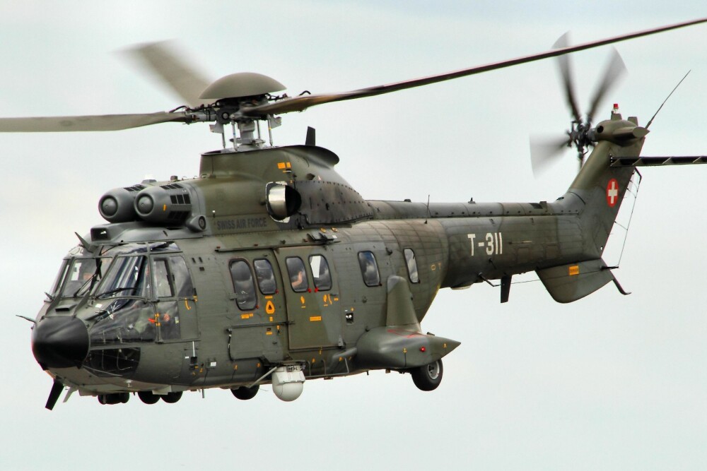 KOMPLISERT: Rotorsystemet til store helikoptre er veldig komplekse. I Super Pumaens tilfelle feilet det ved tre større ulykker. Her ser vi en AS332M1 Super Puma i det sveitsiske flyvåpenet. KOMPLISERT: Rotorsystemet til store helikoptre er veldig komplekse. I Super Pumaens tilfelle feilet det ved tre større ulykker. Her ser vi en AS332M1 Super Puma i det sveitsiske flyvåpenet.