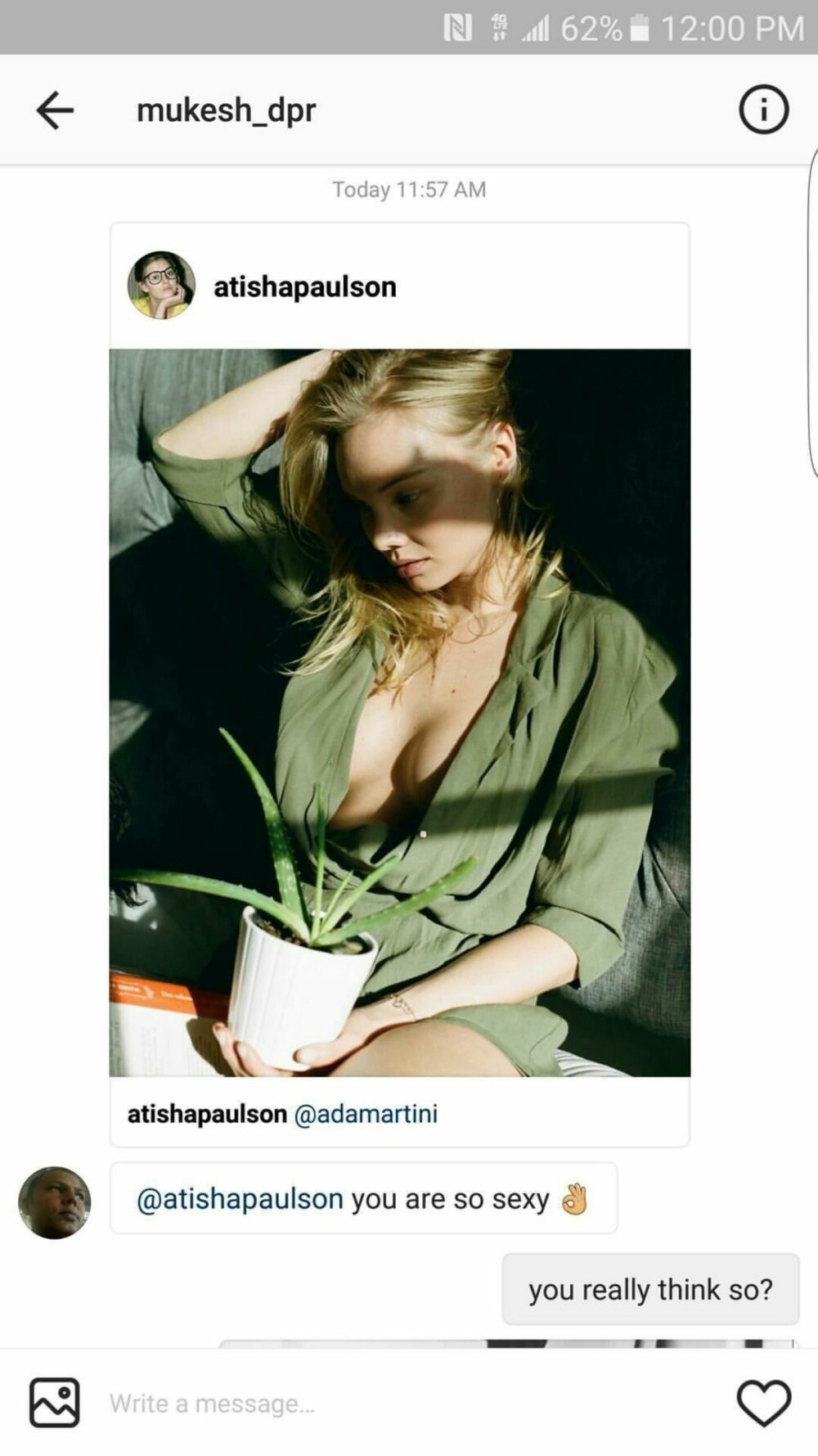 «DU ER SEXY»: En lengre samtale Paulson hadde med en fyr som sendte han melding. Mannen trodde fotografen var modellen på bildet. Det skjer ofte, forteller Paulson Side3. «DU ER SEXY»: En lengre samtale Paulson hadde med en fyr som sendte han melding. Mannen trodde fotografen var modellen på bildet. Det skjer ofte, forteller Paulson Side3.