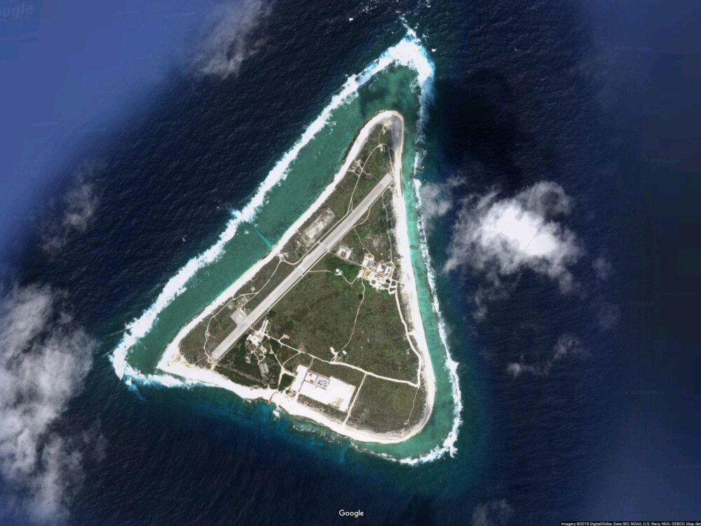MINAMI-TORI-SHIMA: Slik ser øya i Stillehavet ut på Google Maps i dag. MINAMI-TORI-SHIMA: Slik ser øya i Stillehavet ut på Google Maps i dag.