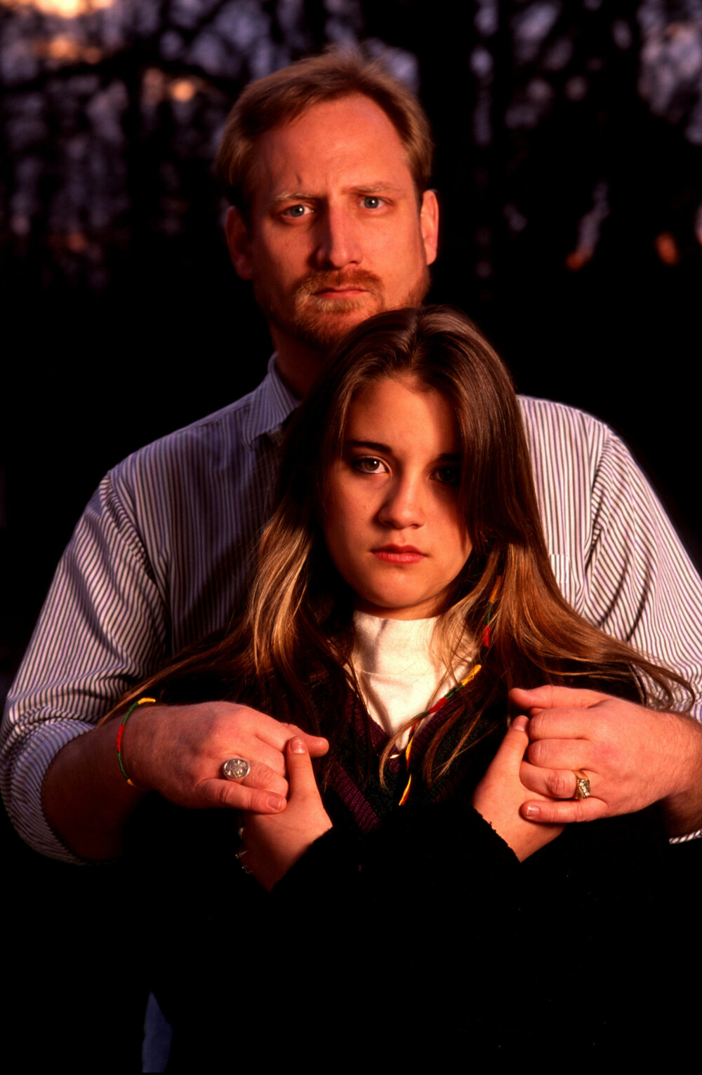 BARNEBRUD: En av Koresh' såkalte barnebruder, Kiri Jewell, fotografert sammen med faren David i 1993. BARNEBRUD: En av Koresh' såkalte barnebruder, Kiri Jewell, fotografert sammen med faren David i 1993.
