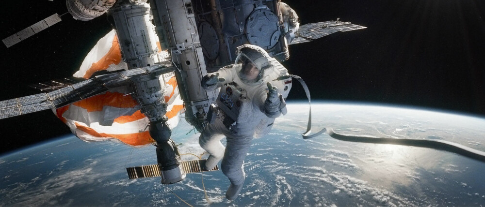 MISLIKT: Forskere som arbeider for NASA har lite til overs for filmen «Gravity» fra 2013. De mener filmen inneholder for mange unøyaktigheter for å kunne gi et riktig bilde av hvordan det er å oppholde seg i verdensrommet. Her Sandra Bullock i et bilde fra filmen. MISLIKT: Forskere som arbeider for NASA har lite til overs for filmen «Gravity» fra 2013. De mener filmen inneholder for mange unøyaktigheter for å kunne gi et riktig bilde av hvordan det er å oppholde seg i verdensrommet. Her Sandra Bullock i et bilde fra filmen.