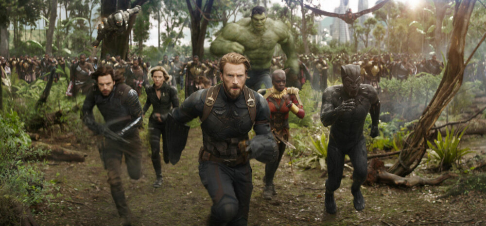 SAMLET: Superheltene er samlet i Avengers: Infinity War. Her ser vi War Machine (Don Cheadle), Winter Soldier/Bucky Barnes (Sebastian Stan), Black Widow/Natasha Romanoff (Scarlett Johansson), Steve Rogers (Chris Evans), Hulk (Mark Ruffalo), Okoye (Danai Gurira), Falcon (Anthony Mackie) og Black Panther/T'Challa (Chadwick Boseman). SAMLET: Superheltene er samlet i Avengers: Infinity War. Her ser vi War Machine (Don Cheadle), Winter Soldier/Bucky Barnes (Sebastian Stan), Black Widow/Natasha Romanoff (Scarlett Johansson), Steve Rogers (Chris Evans), Hulk (Mark Ruffalo), Okoye (Danai Gurira), Falcon (Anthony Mackie) og Black Panther/T'Challa (Chadwick Boseman).
