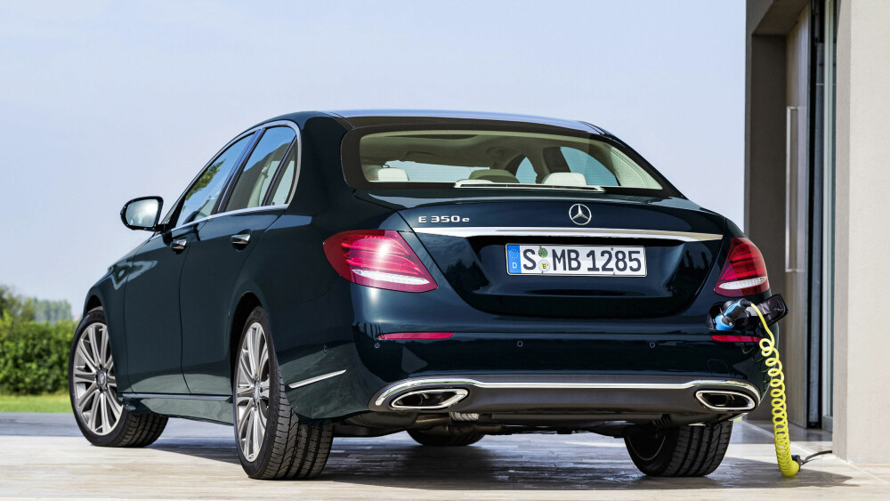 KOM DÅRLIGST UT: Den ladbare utgaven av Mercedes E-klasse går ikke veldig langt på strøm... KOM DÅRLIGST UT: Den ladbare utgaven av Mercedes E-klasse går ikke veldig langt på strøm...