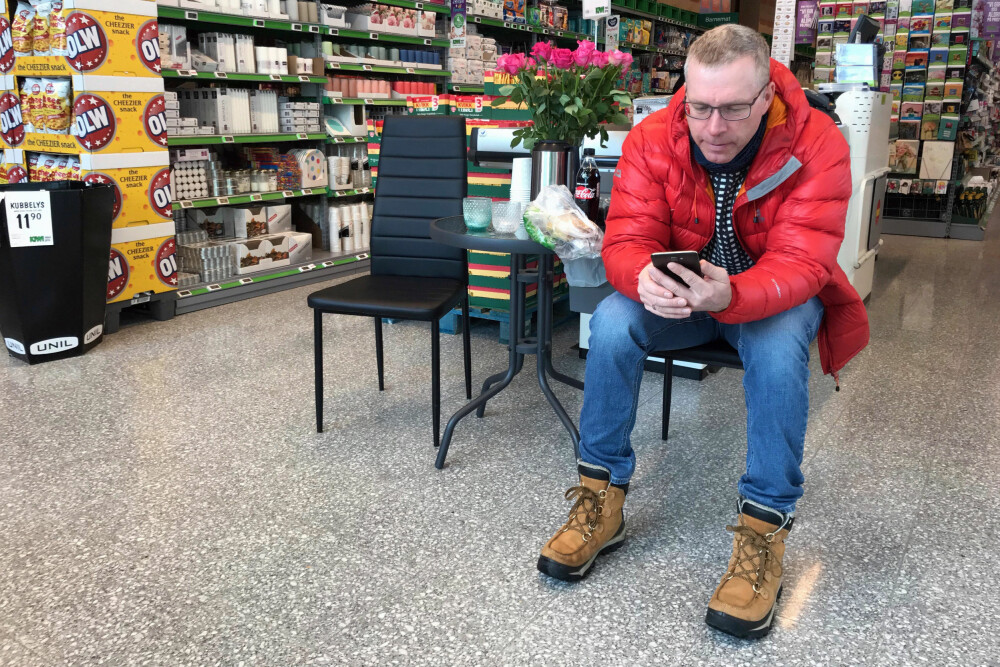 HOL I HALLINGDAL: Kiwi-butikker, der hurtigladere ofte står, ble vi godt kjent med. HOL I HALLINGDAL: Kiwi-butikker, der hurtigladere ofte står, ble vi godt kjent med.