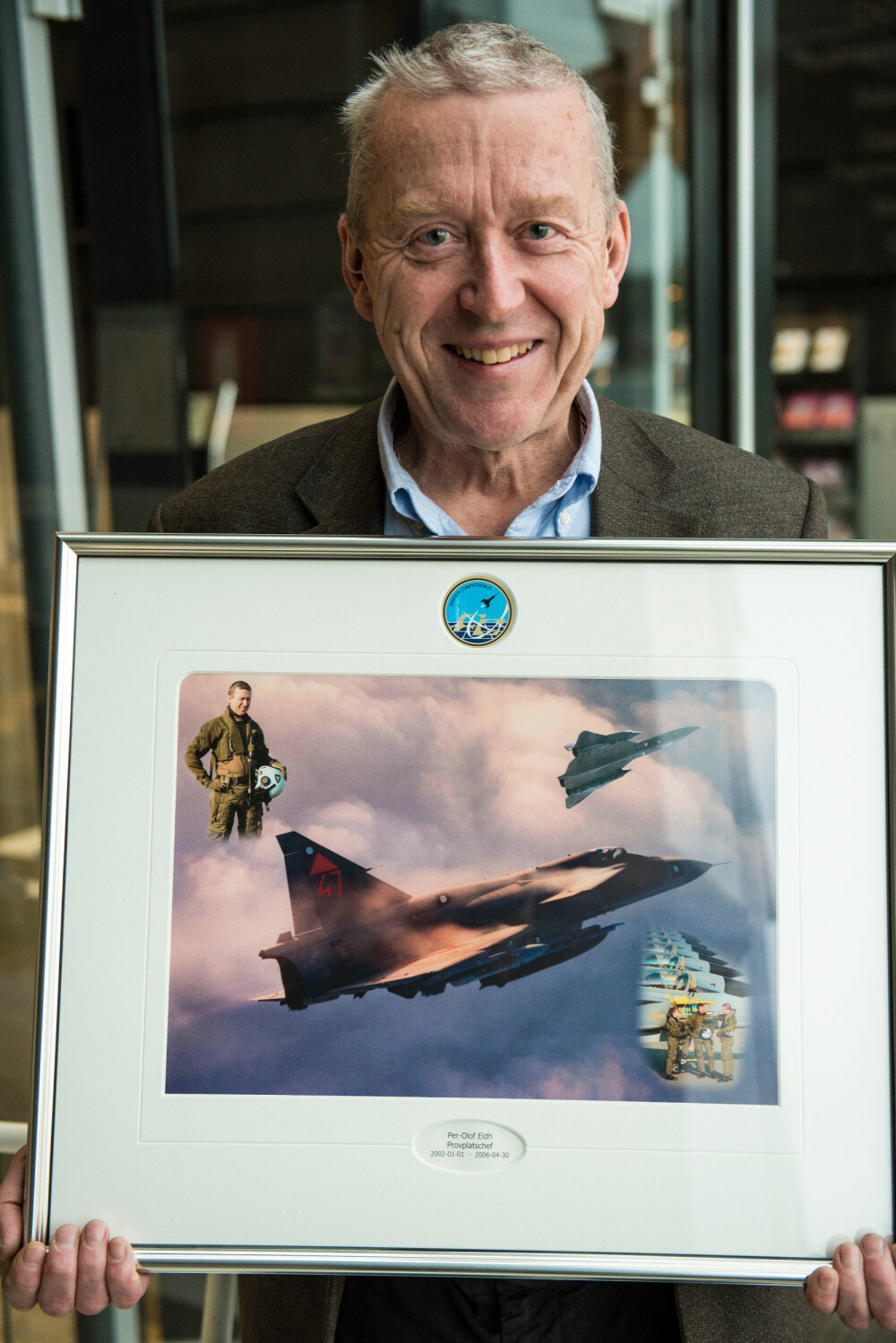 SPIONFLYDØDARE: Per-Olof Eldh klarte å komme på skuddhold av SR-71 hele fem ganger. Fotomontasjen fikk han som avskjedsgave da han pensjonerte seg som jagerpilot. SPIONFLYDØDARE: Per-Olof Eldh klarte å komme på skuddhold av SR-71 hele fem ganger. Fotomontasjen fikk han som avskjedsgave da han pensjonerte seg som jagerpilot.