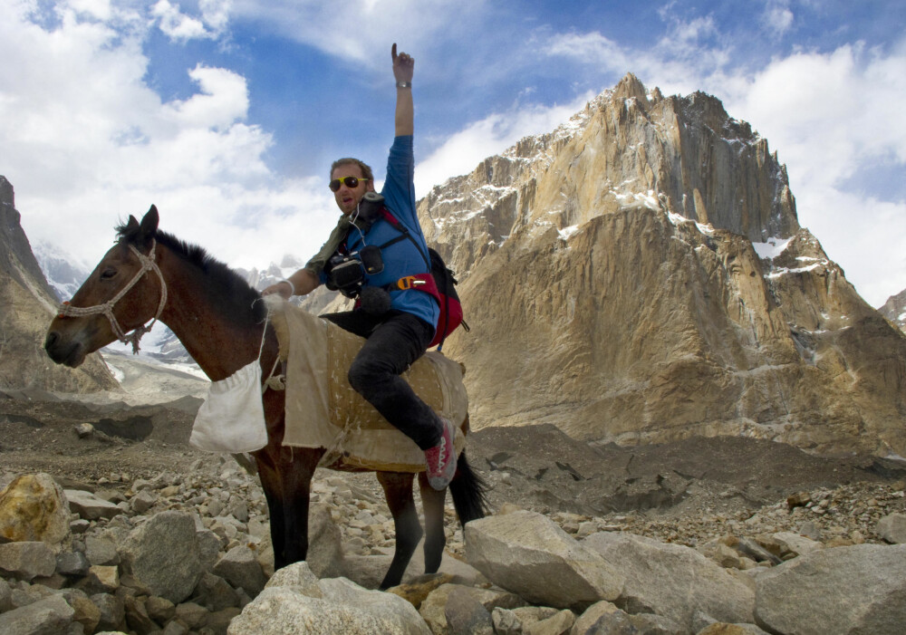 LÅNT HEST: Til Broad Peak Base Camp tok det en uke å gå. På veien opp kom Petter og Aleksander Gamme over en hest. LÅNT HEST: Til Broad Peak Base Camp tok det en uke å gå. På veien opp kom Petter og Aleksander Gamme over en hest.