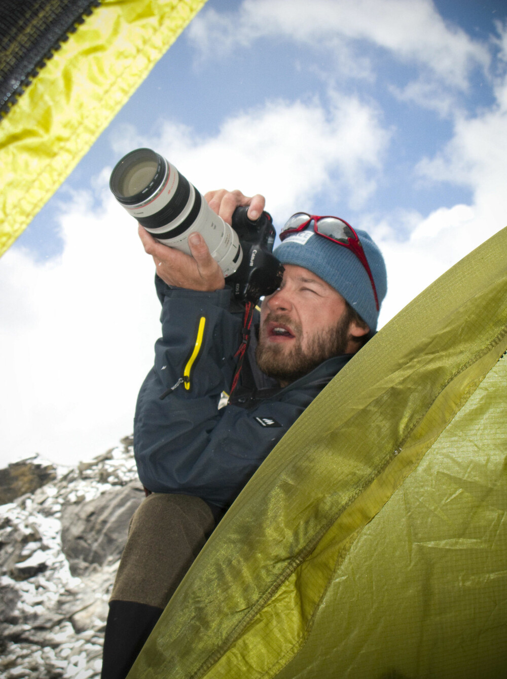 MYE GIKK GALT: Under en privat ekspedisjon sammen med Lars Oma Erichsrud på Ama Dablam i Himalaya i 2008 gikk mye galt. Petter forteller at turen var dårlig planlagt, at de ble snøblinde, mistet teltet og gikk tomme for mat. MYE GIKK GALT: Under en privat ekspedisjon sammen med Lars Oma Erichsrud på Ama Dablam i Himalaya i 2008 gikk mye galt. Petter forteller at turen var dårlig planlagt, at de ble snøblinde, mistet teltet og gikk tomme for mat.
