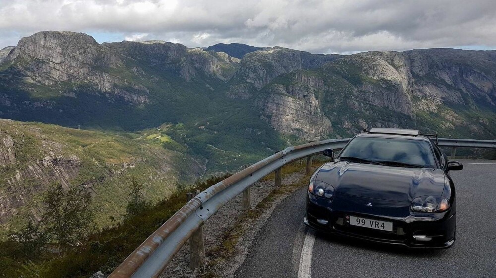 TIL SALGS: Mitsubishis kanskje mest hårete sportsbil, 3000 GT VR4, er til salgs i Norge. TIL SALGS: Mitsubishis kanskje mest hårete sportsbil, 3000 GT VR4, er til salgs i Norge.