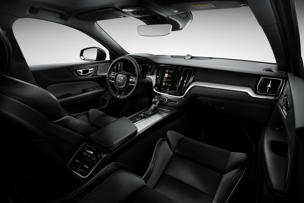 INTERIØR: Slik ser det ut inne i nye Volvo S60. Dette er R-Design-utgaven. INTERIØR: Slik ser det ut inne i nye Volvo S60. Dette er R-Design-utgaven.