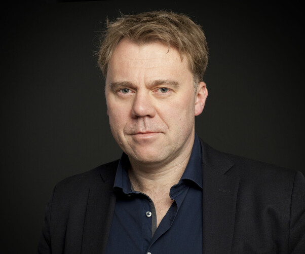 <b>EKSPERT: </b>Øystein Bogen, TV 2-reporter og Russland-ekspert med ny bok på Kagge forlag, der han viser hvordan russerne har visket ut grensen mellom krig og fred <b>EKSPERT: </b>Øystein Bogen, TV 2-reporter og Russland-ekspert med ny bok på Kagge forlag, der han viser hvordan russerne har visket ut grensen mellom krig og fred