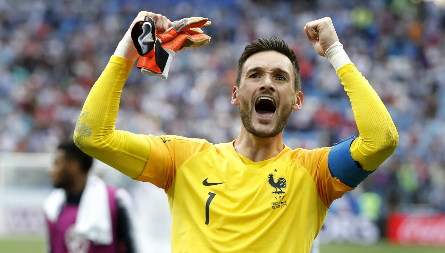 <b>FOTBALL-VM 2018:</b> Frankrikes målvakt Hugo Lloris feirer etter kvartfinalen mot Uruguay. Frankrike slo Uruguay 2-0. <b>FOTBALL-VM 2018:</b> Frankrikes målvakt Hugo Lloris feirer etter kvartfinalen mot Uruguay. Frankrike slo Uruguay 2-0.