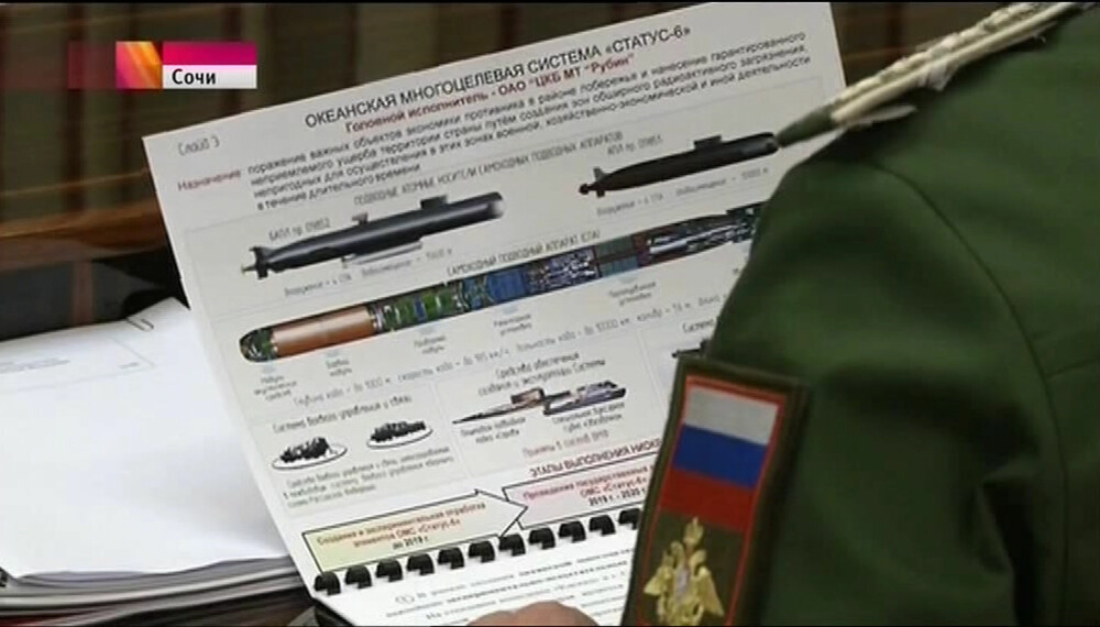 <b>LEKKASJE:</b> Stillbilde fra TV-sendingen til den russiske statskanalen der plansjen over masseødeleggelsesvåpenet ble kompromittert. <b>LEKKASJE:</b> Stillbilde fra TV-sendingen til den russiske statskanalen der plansjen over masseødeleggelsesvåpenet ble kompromittert.