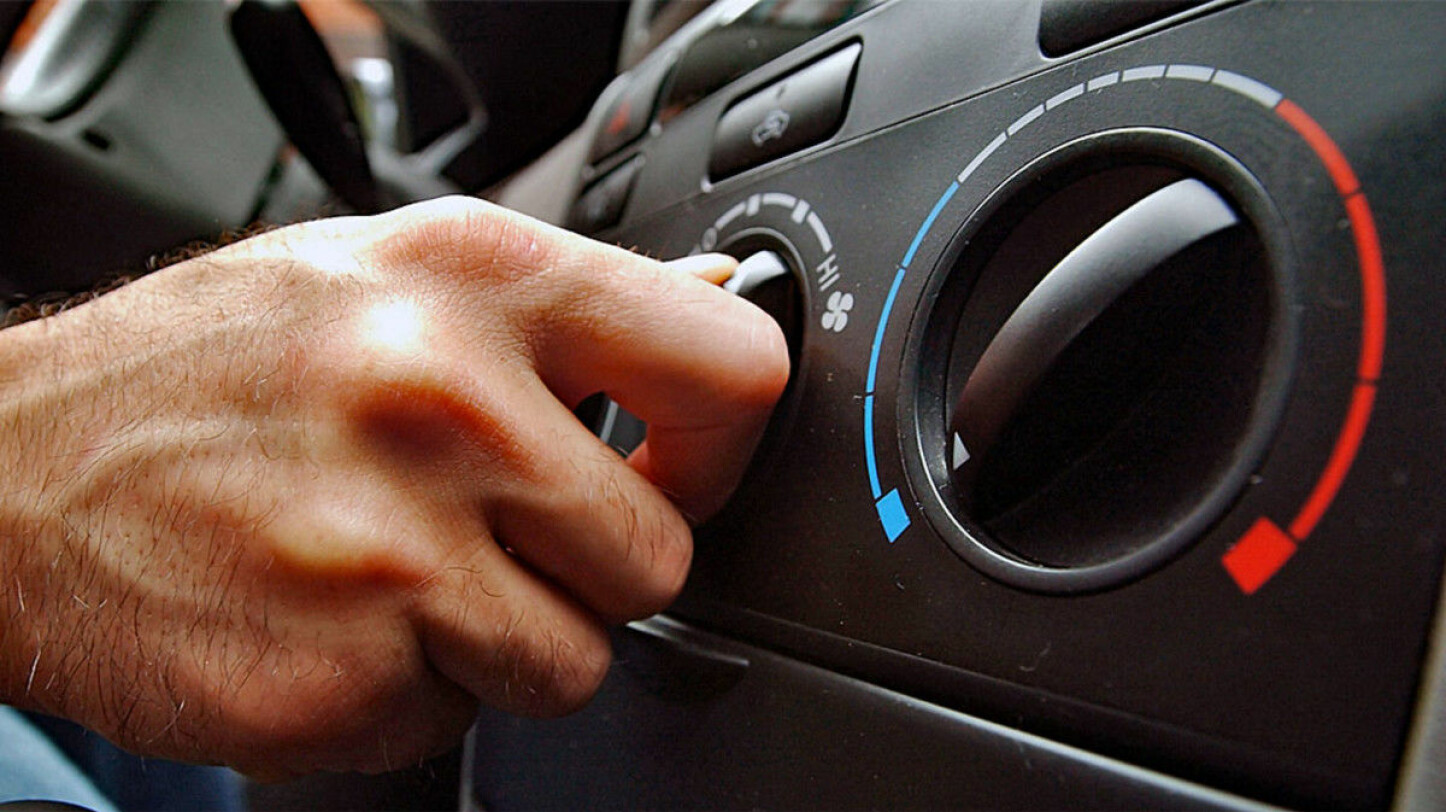 Varme sommerdager byr på utfordringer i bilen. Her får du våre beste tips for en behagelig temperatur når du er ute på kjøretur. Varme sommerdager byr på utfordringer i bilen. Her får du våre beste tips for en behagelig temperatur når du er ute på kjøretur.