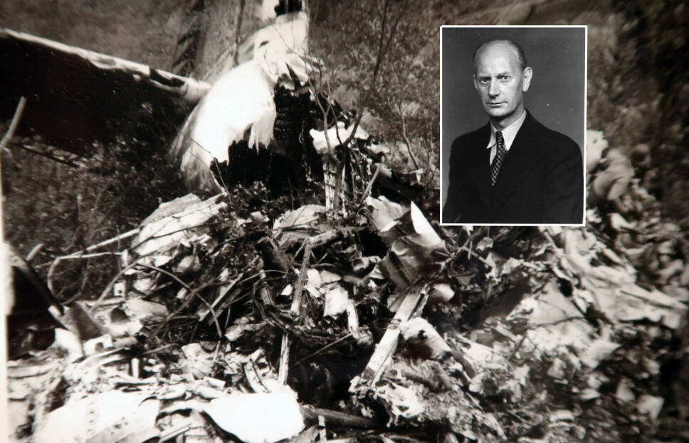 <b>SMADRET</b>: "Kvitbjørn" ble fløyet inn Kvammestind i Lødingen 28. august 1947. Alle 35 om bord ble drept momentant.Tidligere statsminister Einar Gerhardsen var én av dem som egentlig skulle vært om bord flyet. <b>SMADRET</b>: "Kvitbjørn" ble fløyet inn Kvammestind i Lødingen 28. august 1947. Alle 35 om bord ble drept momentant.Tidligere statsminister Einar Gerhardsen var én av dem som egentlig skulle vært om bord flyet.