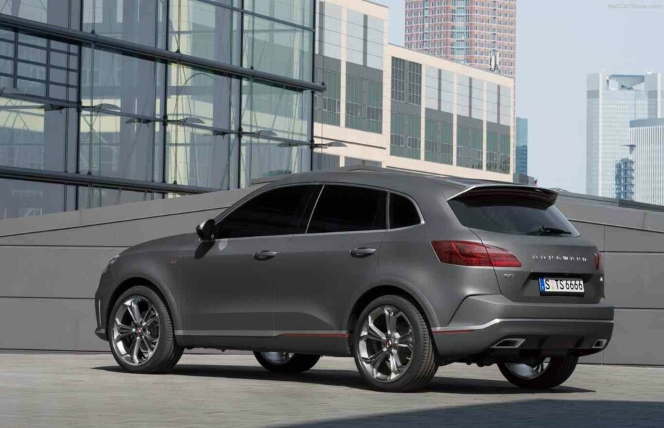 BX7 skal ha solgt bra "hjemme" i Kina så langt, Borgward-fabrikken ligger i hovedstaden Beijing. BX7 skal ha solgt bra "hjemme" i Kina så langt, Borgward-fabrikken ligger i hovedstaden Beijing.