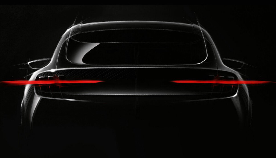 <b>ELBIL FRA FORD: </b>Ford gir oss en første smakebit på en helt ny elbil, den skal være på markedet i 2020. Legg merke til baklyktene, de er klart inspirert av de vi finner på sportsbil-legenden Mustang. <b>ELBIL FRA FORD: </b>Ford gir oss en første smakebit på en helt ny elbil, den skal være på markedet i 2020. Legg merke til baklyktene, de er klart inspirert av de vi finner på sportsbil-legenden Mustang.