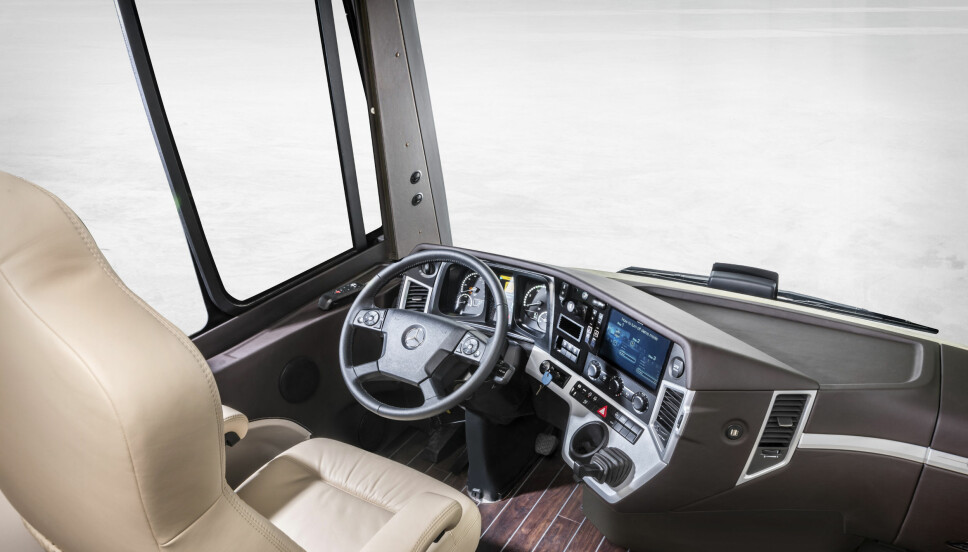 Centurion er basert på et Mercedes Actros-chassis. Centurion er basert på et Mercedes Actros-chassis.