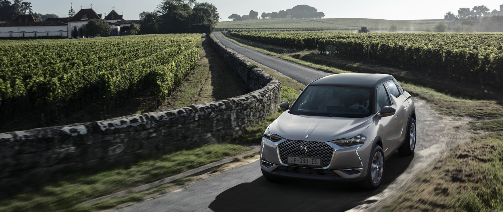 <b>DS 3 CROSSBACK E-TENSE:</b> DS kommer med elbil med rekkevidde på 300 km (WLTP). Nordmenn kan bestille bilen først i verden. Elbilen skal være på norske veier innen utgangen av 2019. <b>DS 3 CROSSBACK E-TENSE:</b> DS kommer med elbil med rekkevidde på 300 km (WLTP). Nordmenn kan bestille bilen først i verden. Elbilen skal være på norske veier innen utgangen av 2019.