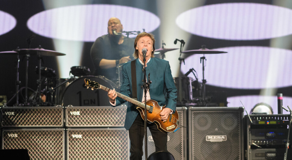 <b>HOLDER KOKEN:</b> Paul McCartney har rukket å fylle 76 år, men det betyr ikke at han har sluttet å holde konserter. Briten er i disse dager klar med ny plate og ny turné.Her fra en konsert i 2016. <b>HOLDER KOKEN:</b> Paul McCartney har rukket å fylle 76 år, men det betyr ikke at han har sluttet å holde konserter. Briten er i disse dager klar med ny plate og ny turné.Her fra en konsert i 2016.