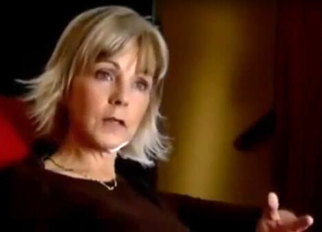 <b>OVERLEVDE:</b> Caroline Roberts overlevde skrekkens hus og ekteparet Wests terror. På bildet blir hun intervjuet av Documentary Movies. <b>OVERLEVDE:</b> Caroline Roberts overlevde skrekkens hus og ekteparet Wests terror. På bildet blir hun intervjuet av Documentary Movies.