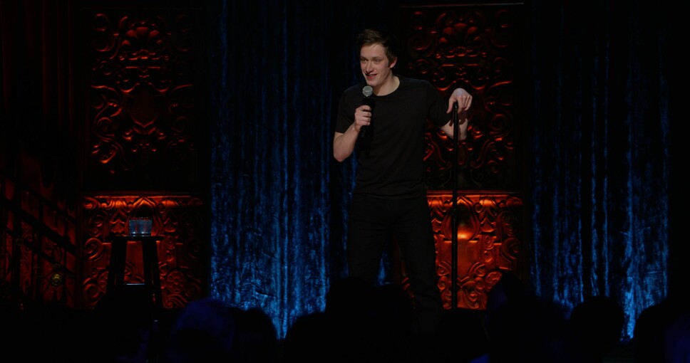 <b>VANSKELIGE SPØRSMÅL: </b>Daniel Sloss sier til Side3 at intensjonen var aldri å få par til å gå fra hverandre, men heller hylle singellivet. <b>VANSKELIGE SPØRSMÅL: </b>Daniel Sloss sier til Side3 at intensjonen var aldri å få par til å gå fra hverandre, men heller hylle singellivet.
