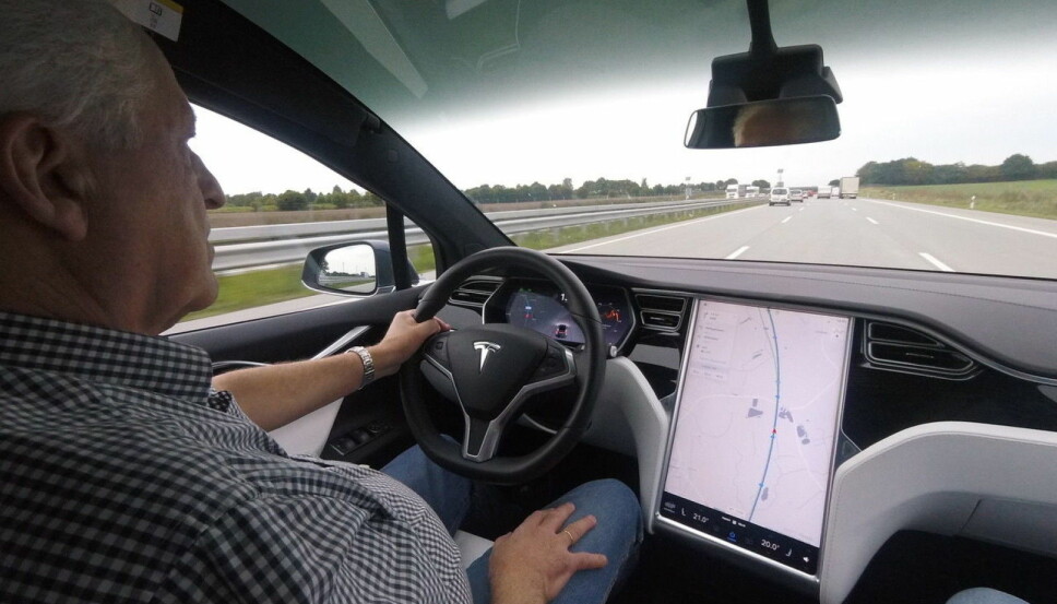 <b>GOD BIL: </b>Model X er en flott bil å kjøre langt med - bortsett fra mange og lange ladepauser. <b>GOD BIL: </b>Model X er en flott bil å kjøre langt med - bortsett fra mange og lange ladepauser.